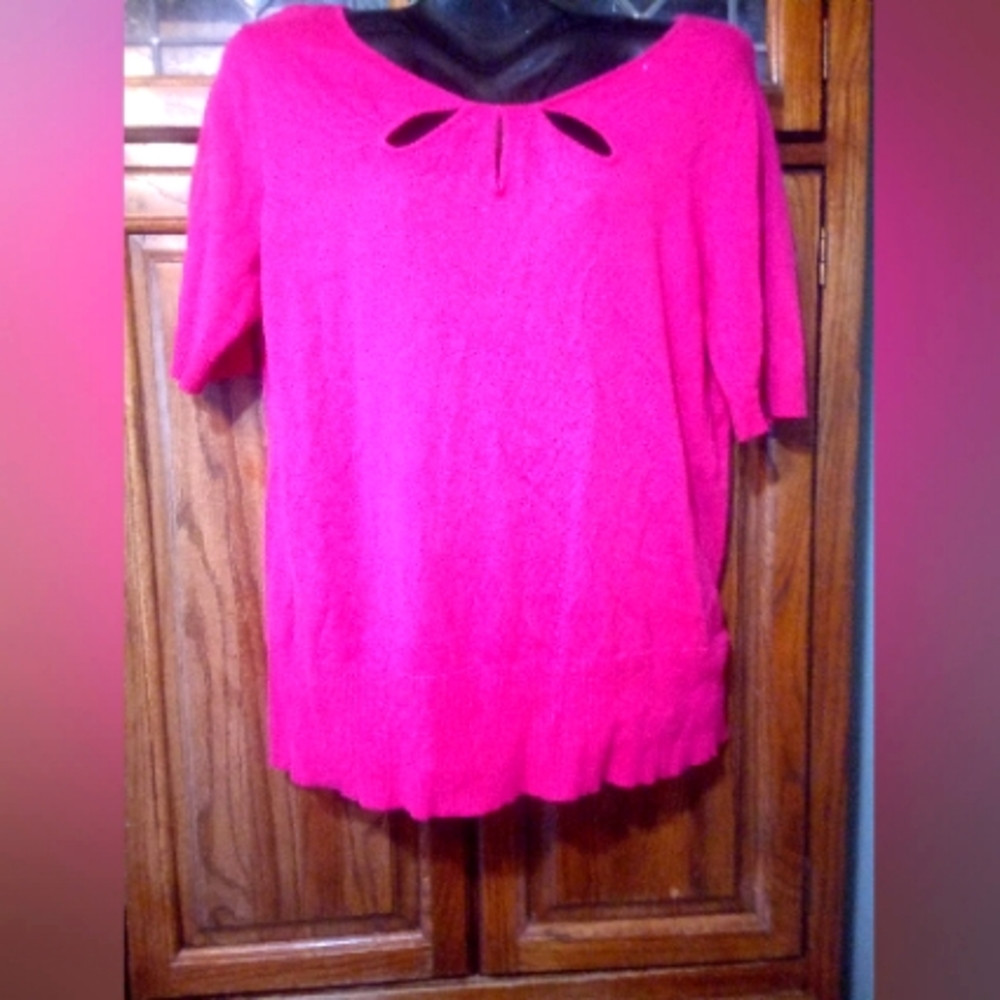 Sweater top size XL from new York and company